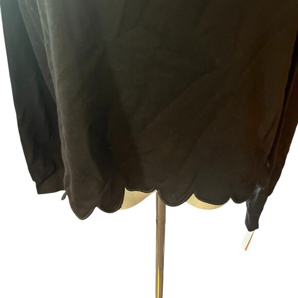 Aqua Crewneck Scalloped Edge Waist Athleisure Sweatshirt NEW Size Medium - Picture 3 of 7